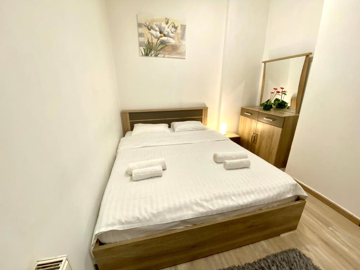 Modern Old Town Central Apartment Букурещ Екстериор снимка
