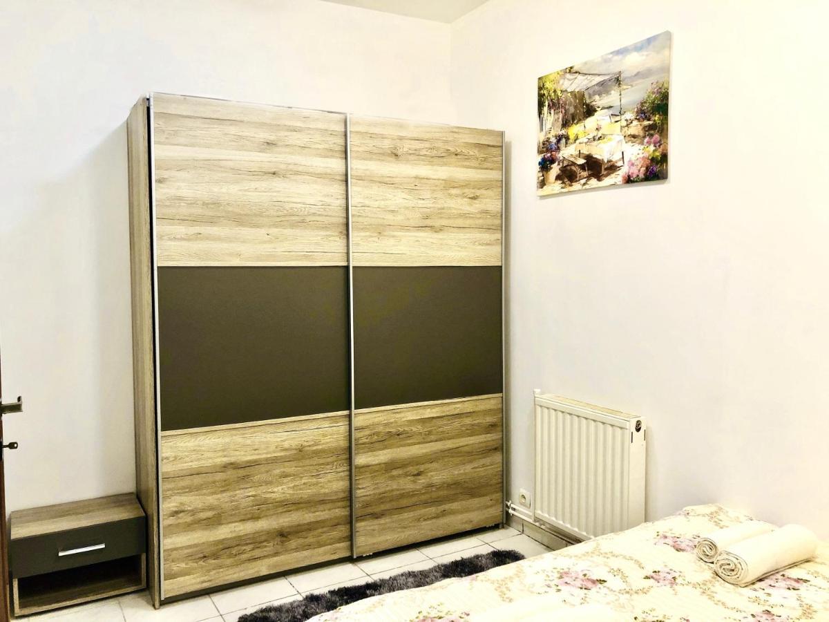 Modern Old Town Central Apartment Букурещ Екстериор снимка